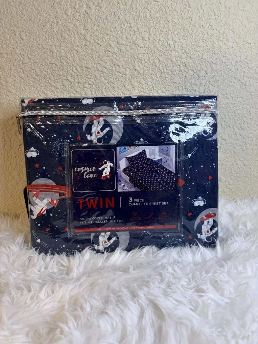 Cosmic Love Astronaut Twin 3 Piece Sheet Set Space Galaxy Kids Bedding NWT